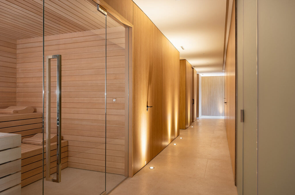 Sauna de madera de lujo en Village Verde fase II