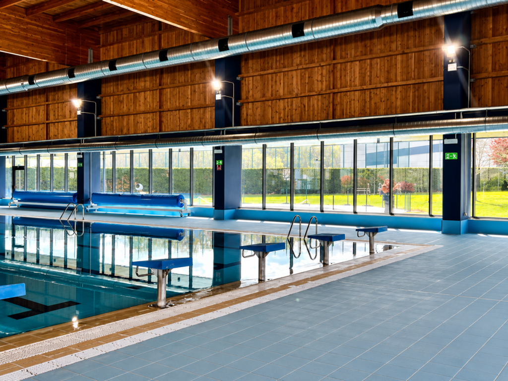 Piscina interior de competición Myrtha Pools en Polideportivo Astola Kiroldegia, Abadiño.